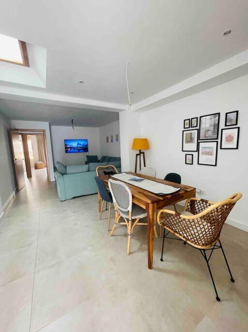 Attic Apartment In Old Town Dénia Buitenkant foto